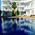 Apartment Belka Golf Exclusive Poolside