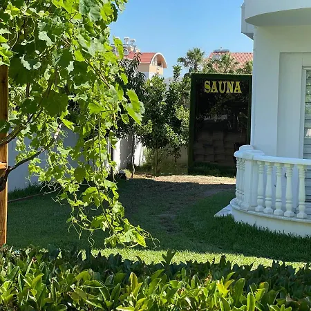 Belka Golf Exclusive Poolside Apartment