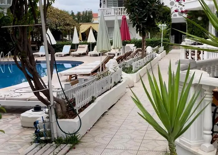 Belka Golf Exclusive Poolside